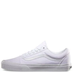Vans Old Skool In True White -Birkenstock Store 2 3 2327 vans old sckool true white 3 1100x