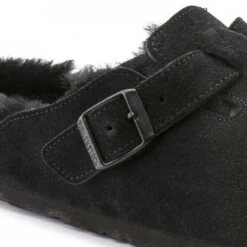 Birkenstock Boston Shearling Suede Leather In Black 8 Birkenstock Boston Shearling Suede Leather In Black -Birkenstock Store 2 5 259883 detail 1 1100x