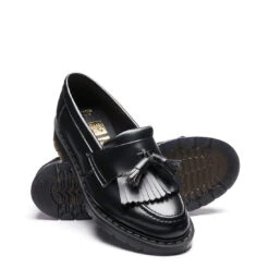 Solovair Vegan Tassel Loafer In Black Hi-Shine 6 Solovair Vegan Tassel Loafer In Black Hi-Shine -Birkenstock Store image 95fd0c2c 72a9 4578 9f18 6df414b74041 1100x